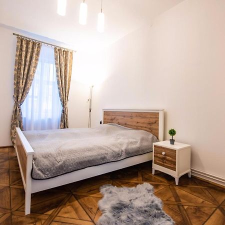 Apartment Amalia Sibiu Exteriör bild